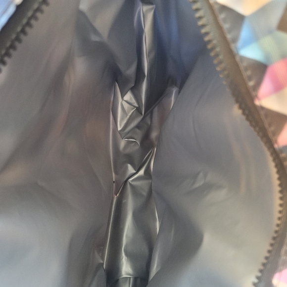 BUILT Insulated Lunch TOTE Adjustable Strap with Side Pocket - Picture 2 of 4